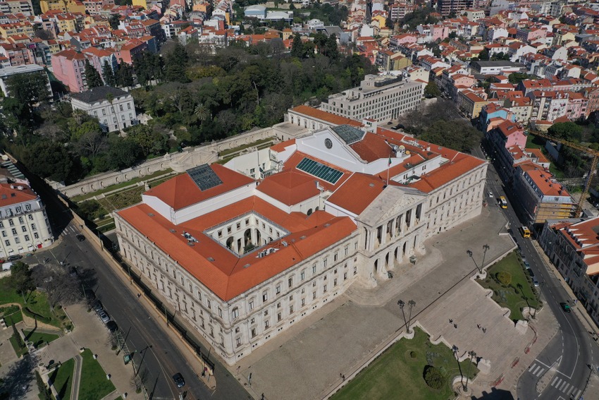 Parlamento rejeita todas as propostas para alterar a disciplina de cidadania 