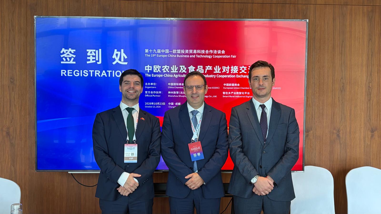 UPCB reforça laços com universidades e empresas da China