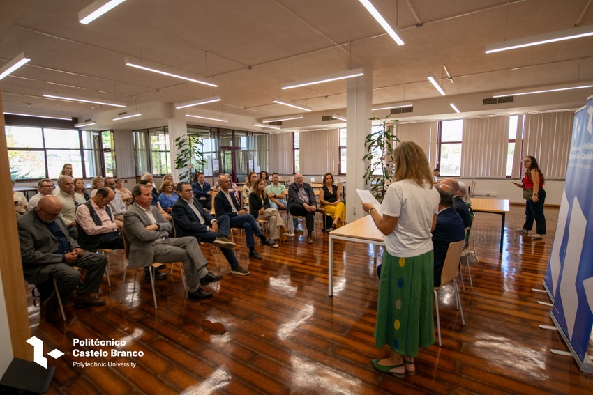 Paisagens de Rui Monteiro na Biblioteca Central