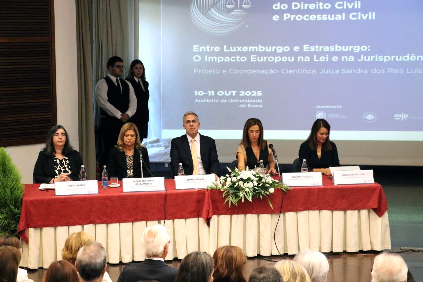 Universidade de Évora debate jurisprudência 