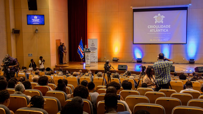 Encontro em Cabo Verde propõe fórum permanente sobre crioulidade atlântica
