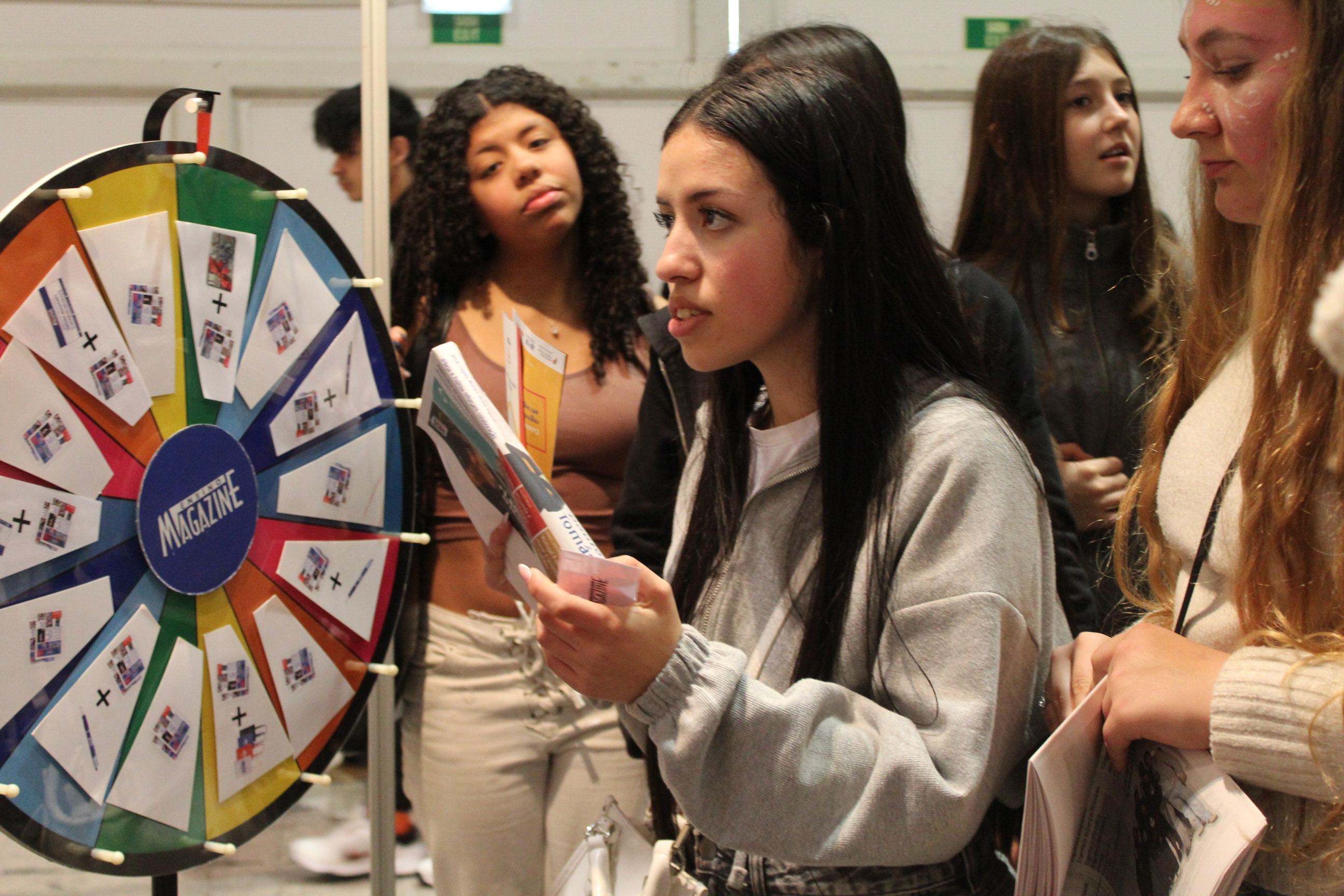 A roda da sorte informa e premeia | Futurália 2026