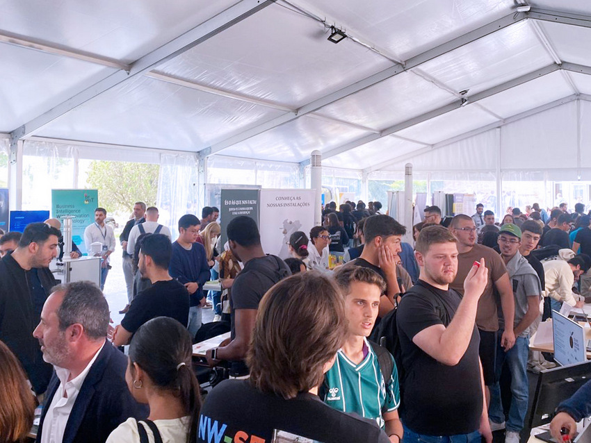 Feira de Emprego do Politécnico de Bragança atrai 500 alunos