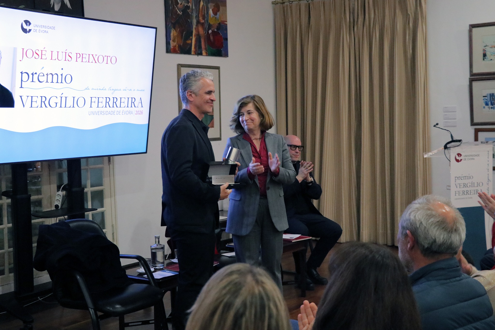 Universidade de Évora: José Luís Peixoto recebeu Prémio Vergílio Ferreira